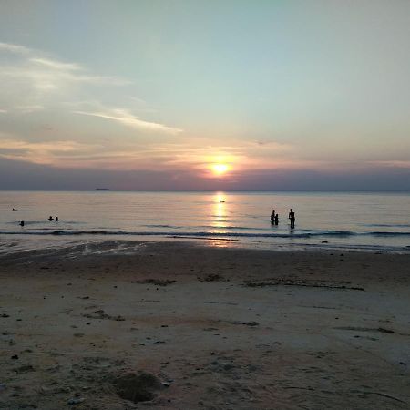 Family Beach Condo Pd At Cocobay Resort Condominium ポートディクソン エクステリア 写真